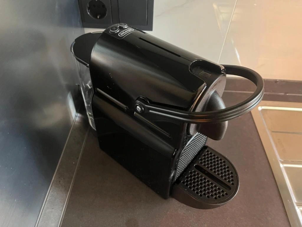 Kapselkaffeemaschine in der Küche der Forest Lodge I
